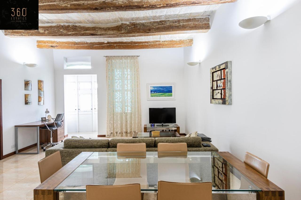 Seafront - Top Location, Top Floor With Wifi & Ac By 360 Estates فاليتا المظهر الخارجي الصورة