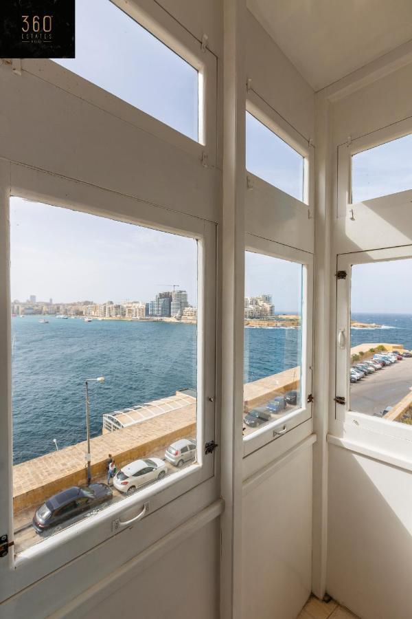 Seafront - Top Location, Top Floor With Wifi & Ac By 360 Estates فاليتا المظهر الخارجي الصورة