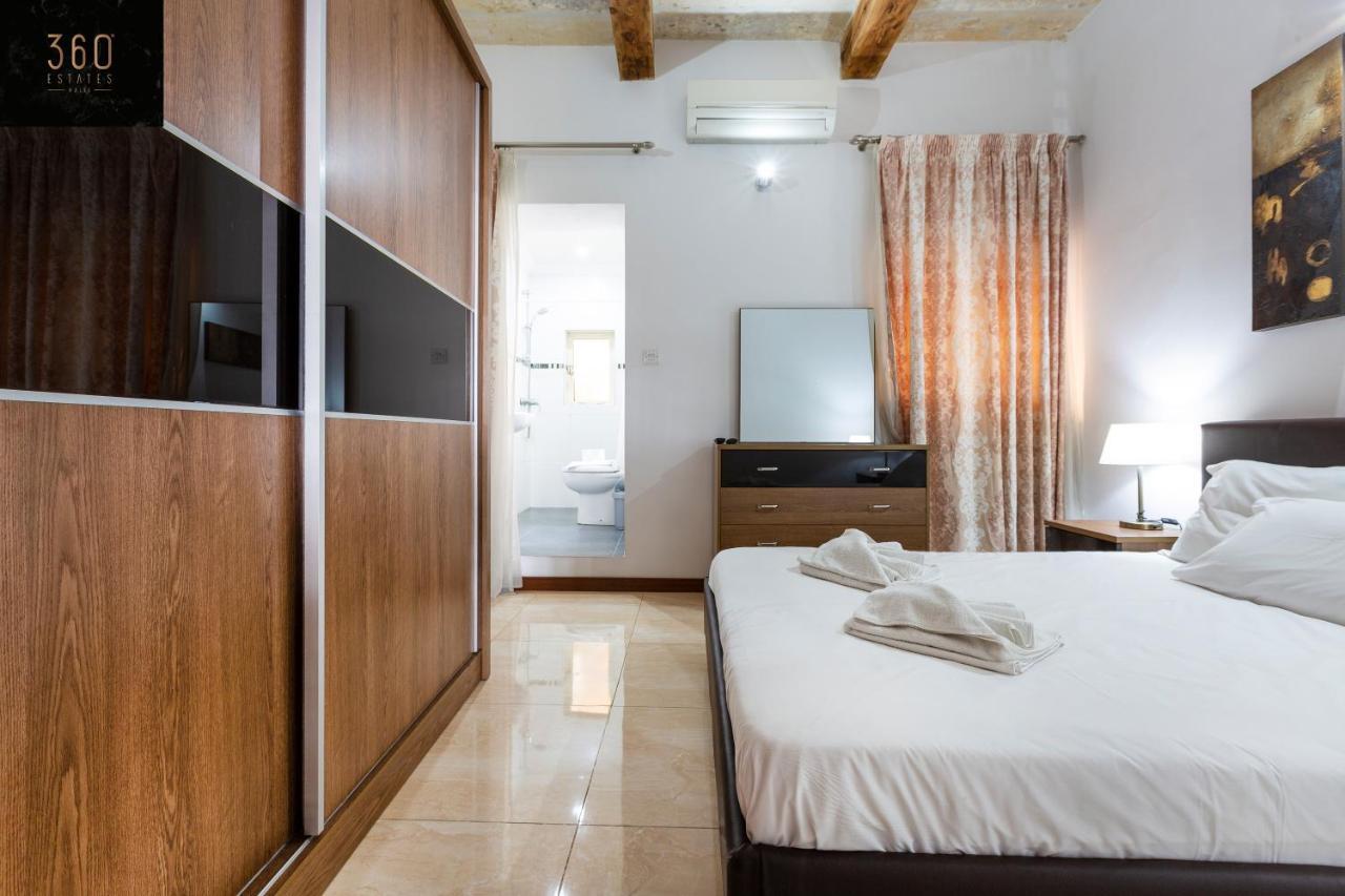 Seafront - Top Location, Top Floor With Wifi & Ac By 360 Estates فاليتا المظهر الخارجي الصورة
