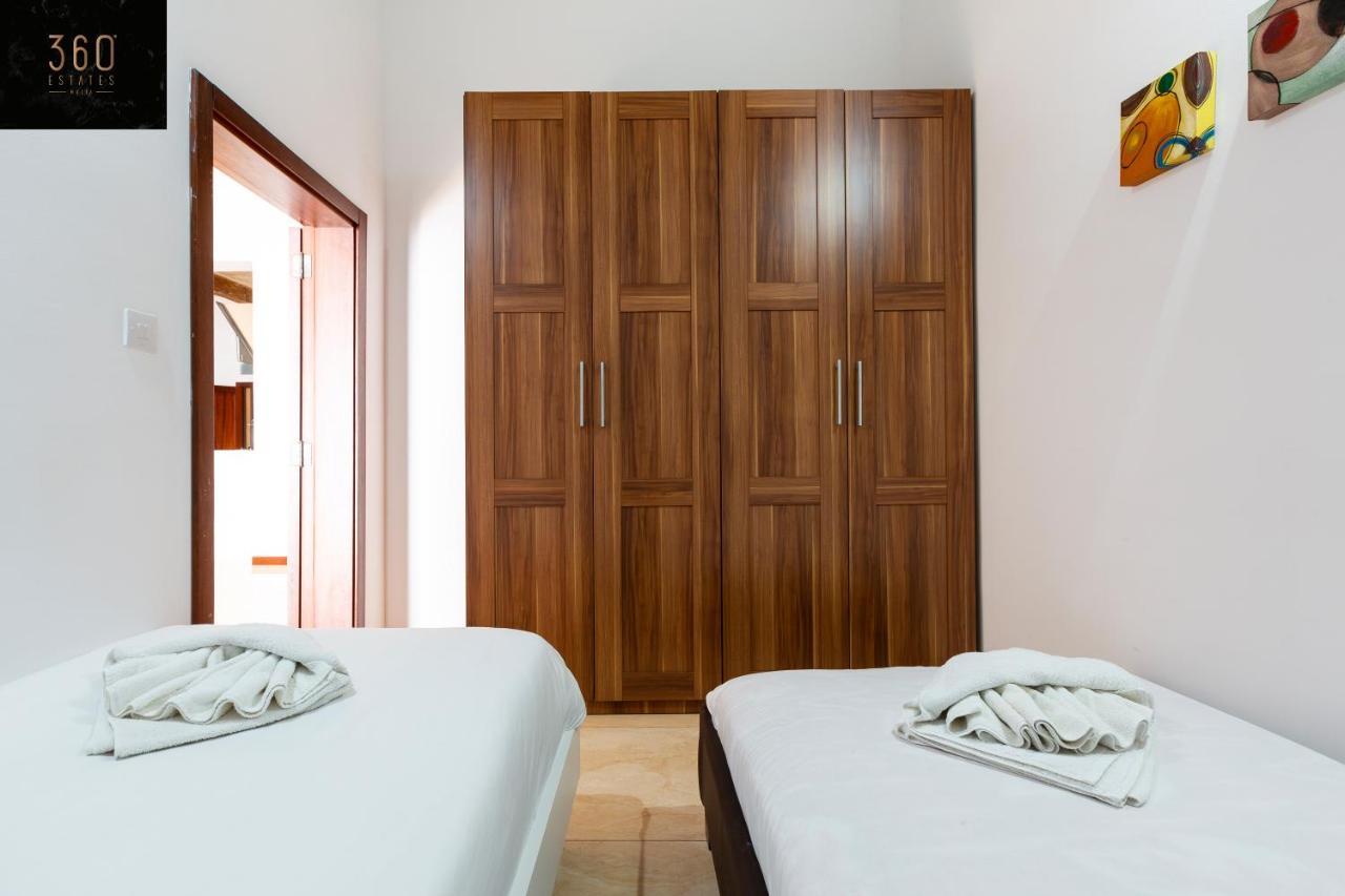 Seafront - Top Location, Top Floor With Wifi & Ac By 360 Estates فاليتا المظهر الخارجي الصورة